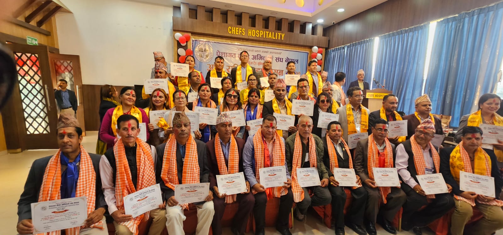 ओम बहादुर खत्रीको नेतृत्वमा बीमा अभिकर्ता संघको नयाँ कार्यसमिति निर्वाचित